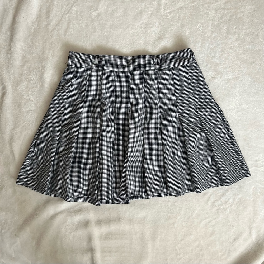 cutest little blue and white plaid mini skirt!!